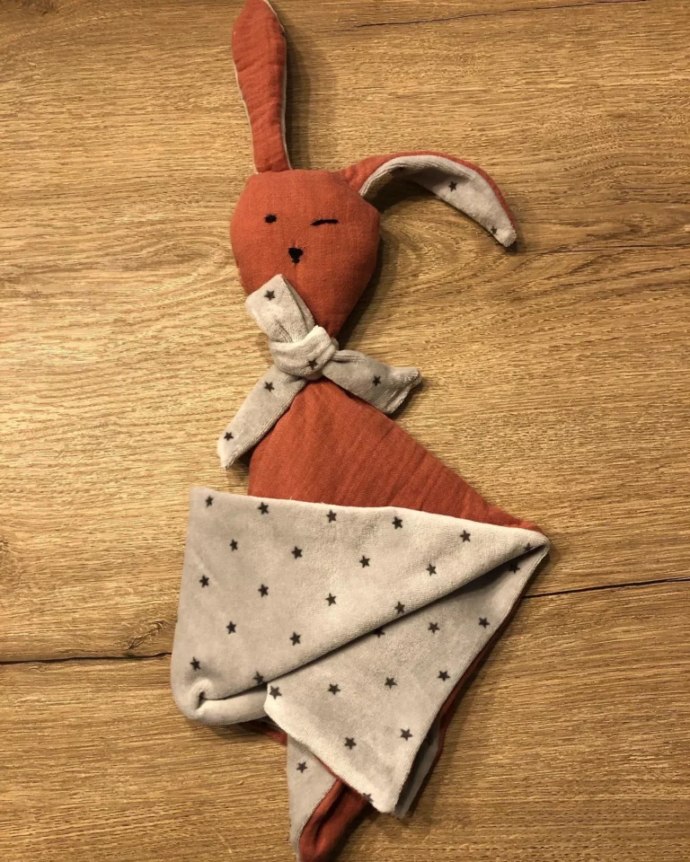 Doudou pour bébé en gaze de coton